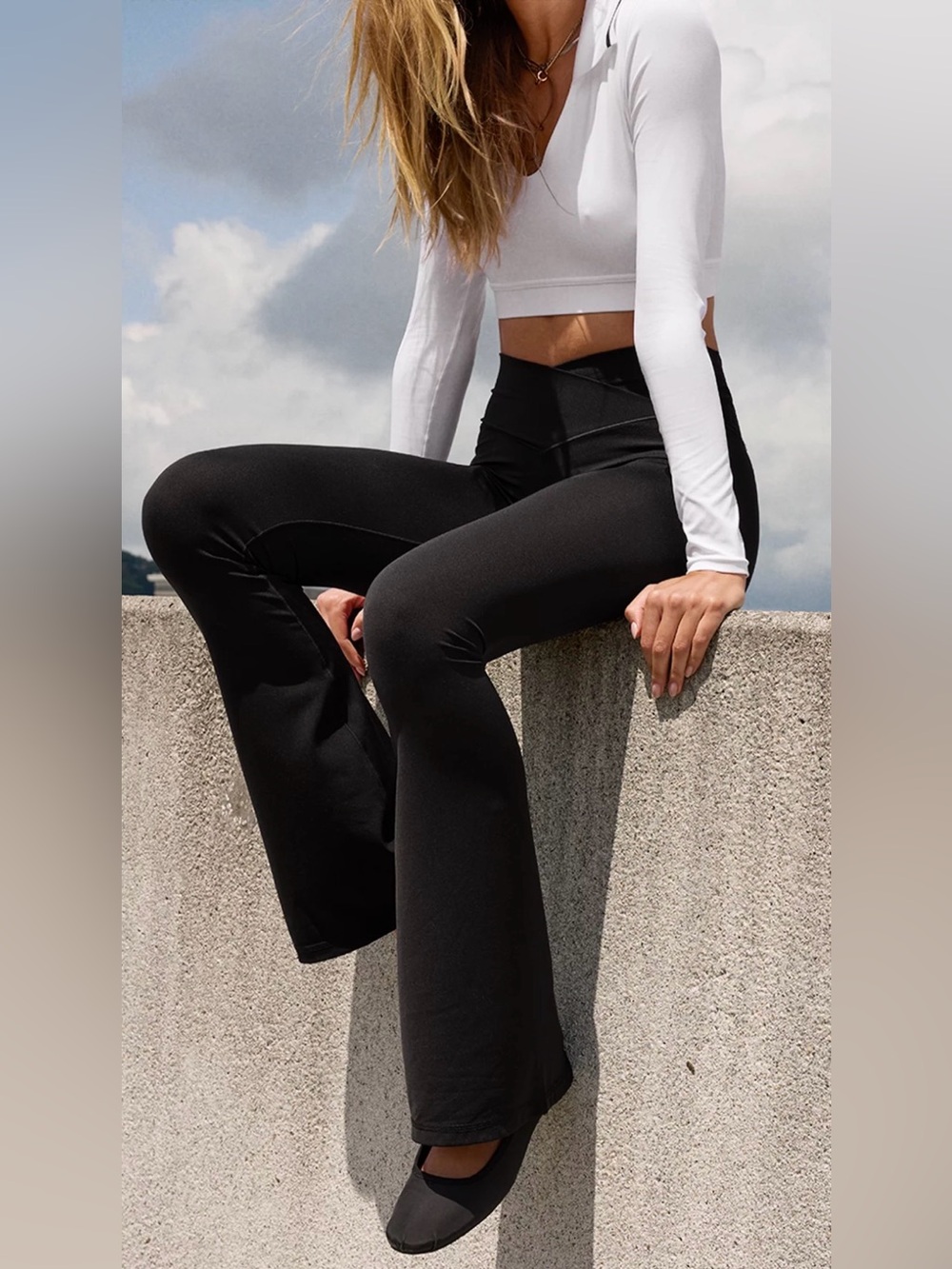 OFFLINE by Aerie Real Me High Waisted Crossover Flare Leggings Black Size Medium